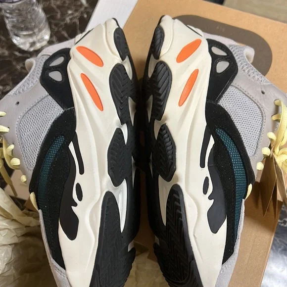 YEEZY BOOST 700 have only been tried on a couple times
